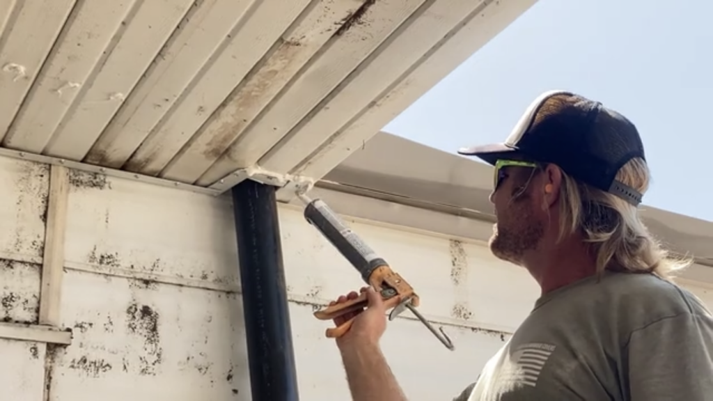 Caulking Alumawood Products